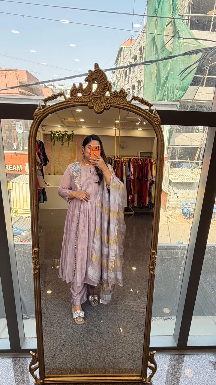 Premium Mul chanderi hand work lining suit set in powder purple