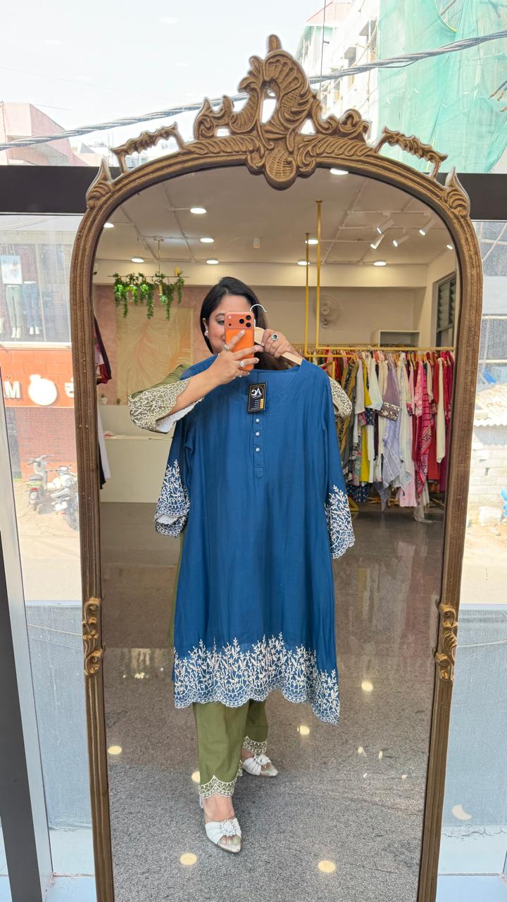 Mul cotton lining Kashmiri embroidered co ord set in blue
