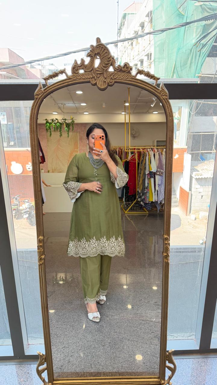 Mul cotton lining Kashmiri embroidered co ord set in green