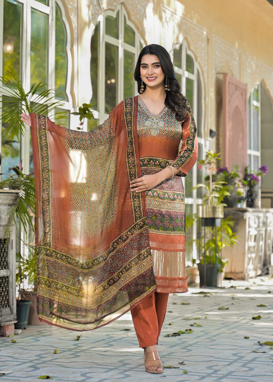 Premium gaji silk lining lakri patta suit set