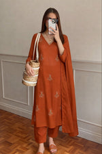 Smart embroidered cotton suit set