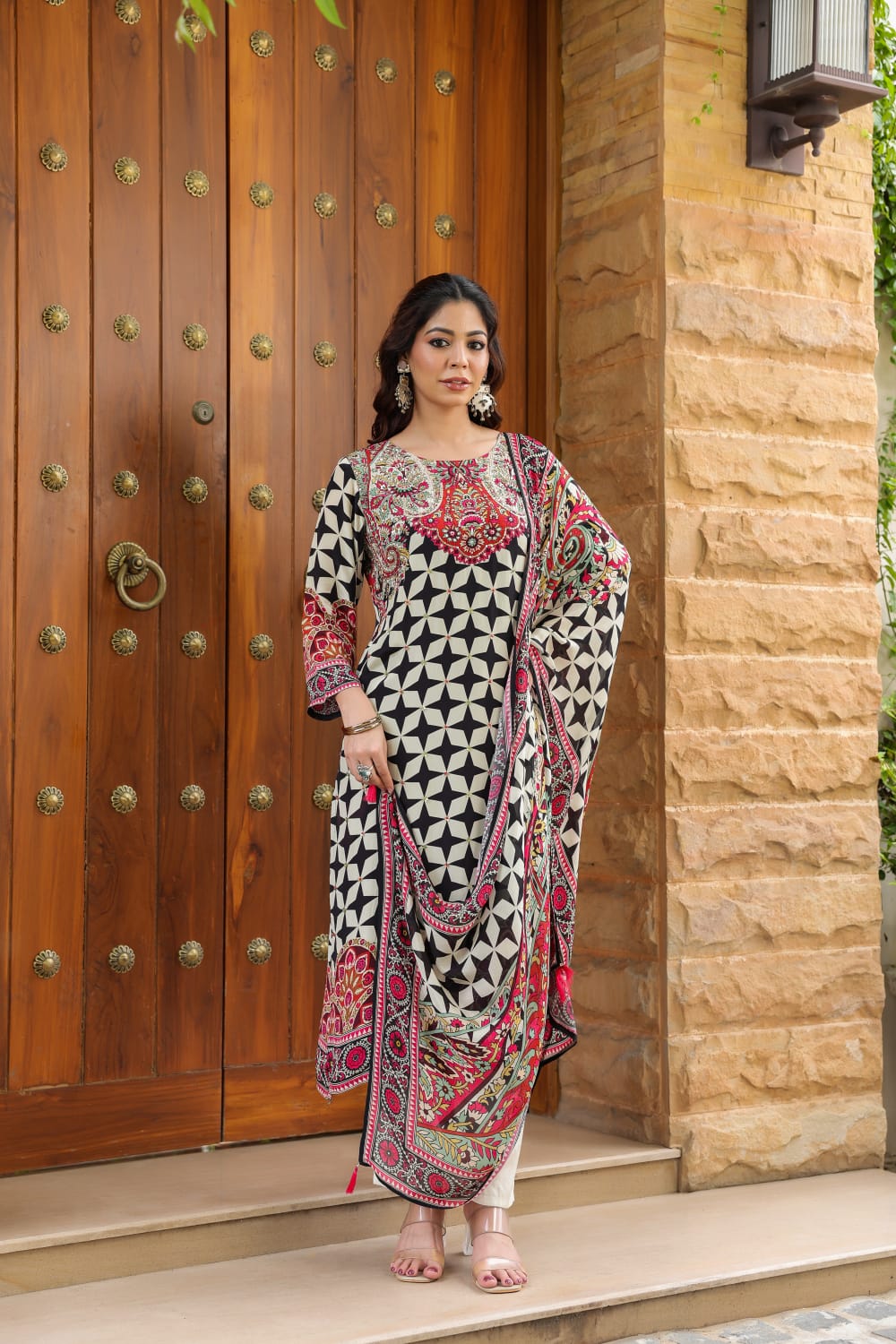 Pure crepe silk lining suit set in black