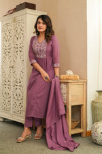 Pure Mul cotton lining embroidered suit set in onion pink