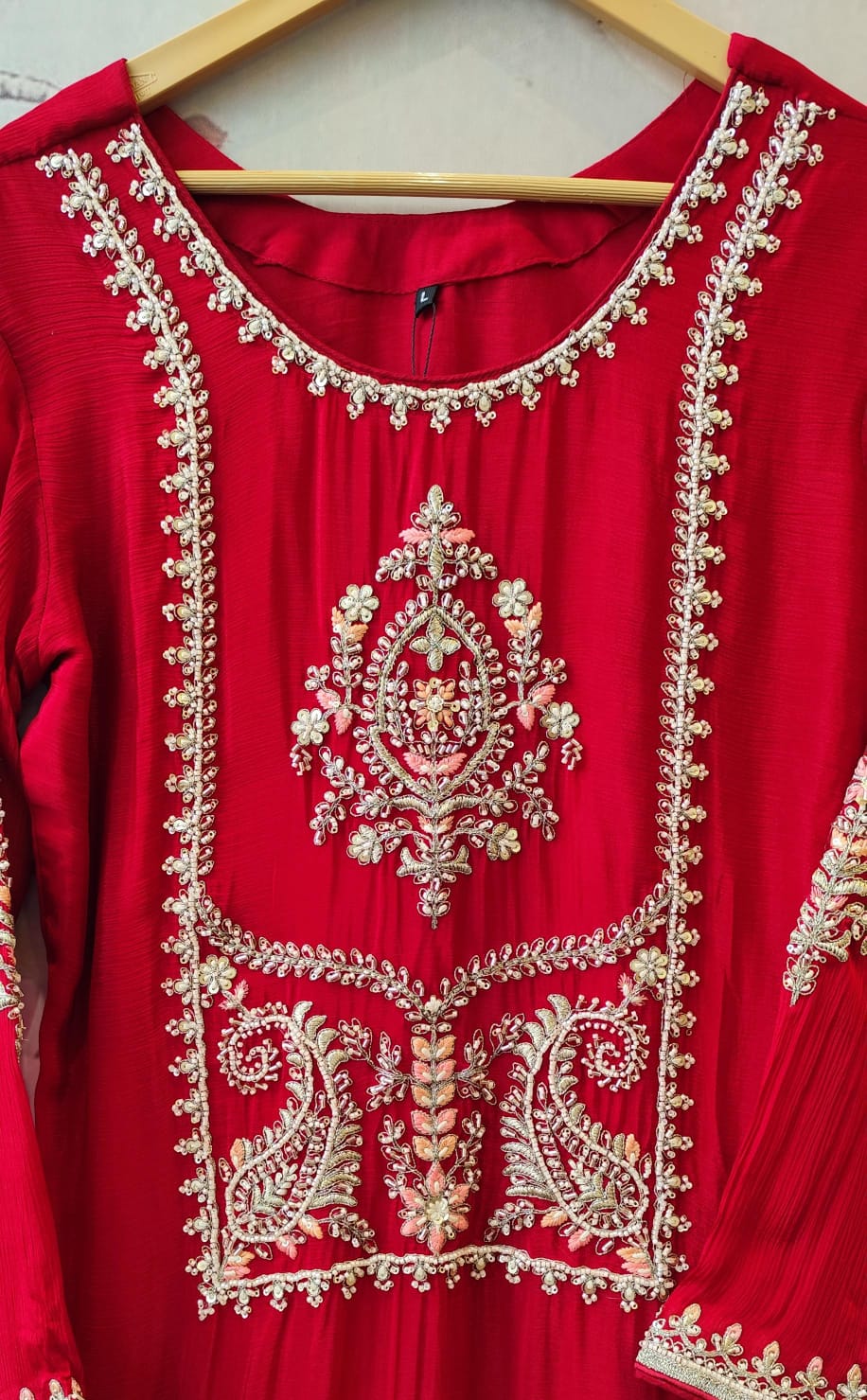 Premium chinon heavy handwork full intricate detailing in red
