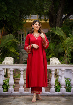 Super pretty applique cotton suit set in red