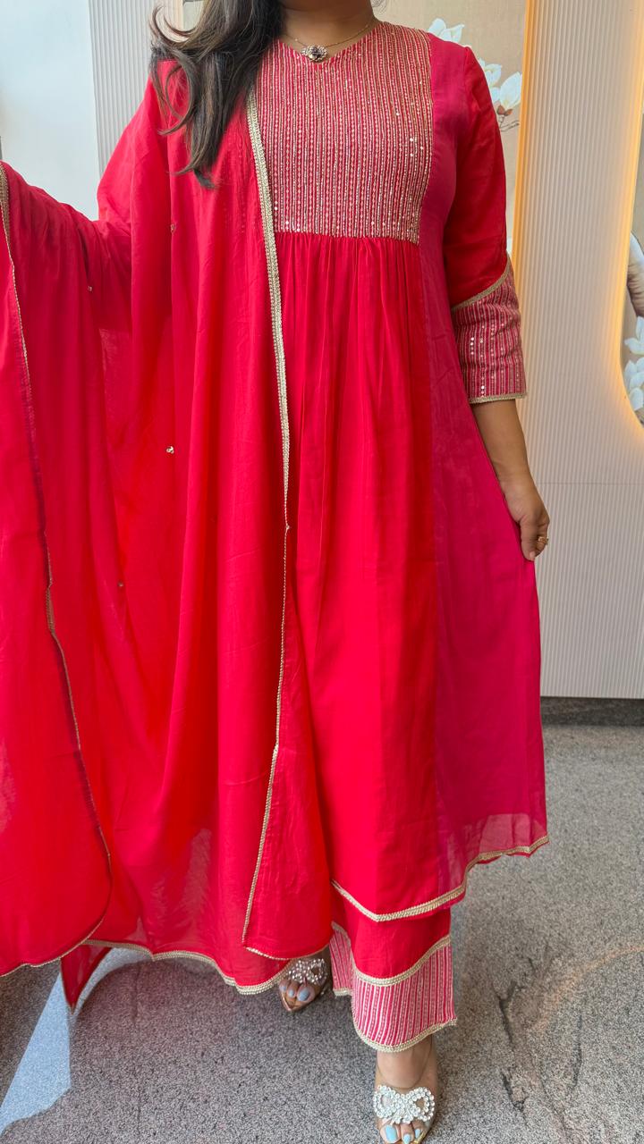 Pure Mul cotton in two tone with sequence detailing paired with designer pants! (Super soft highly recommended)