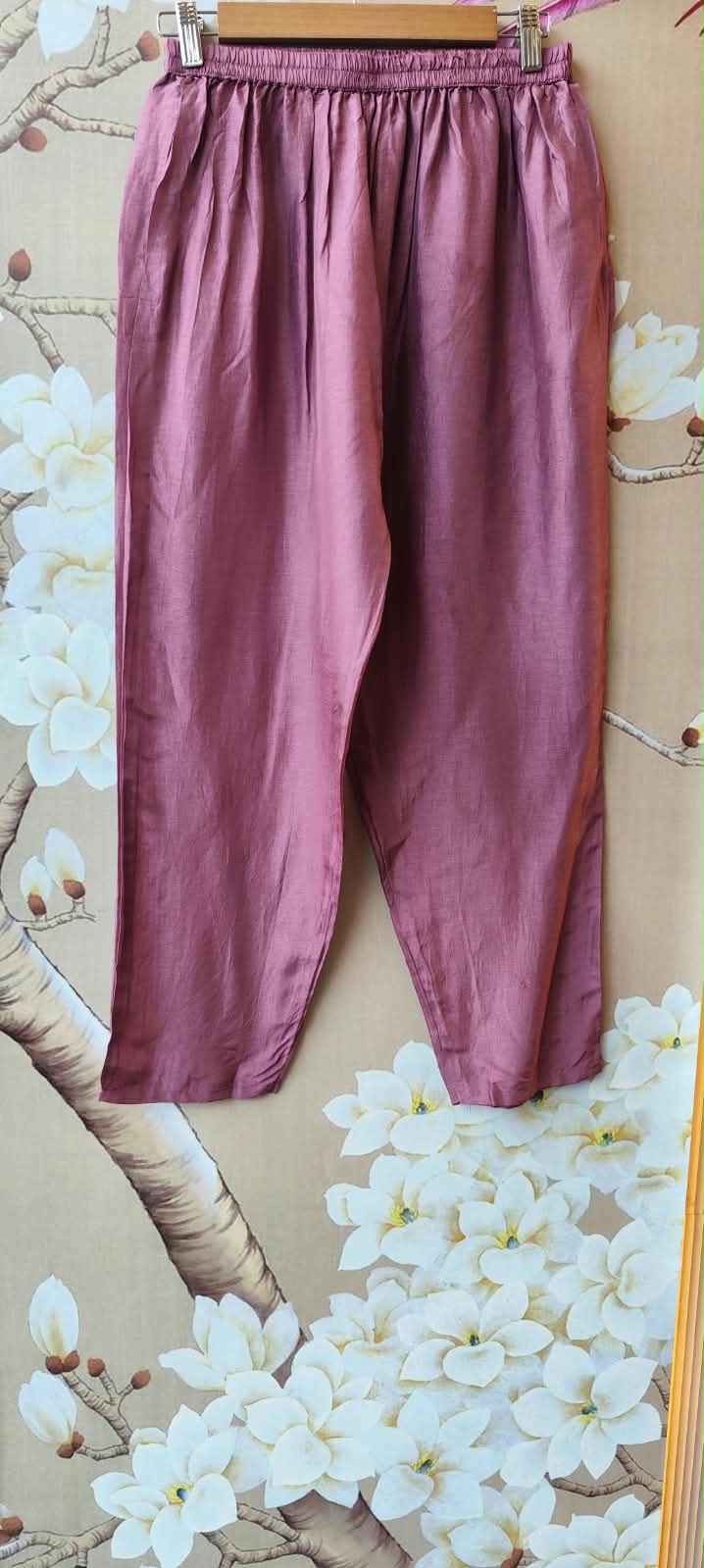 Premium tissue suit set with giraffe fabric and hand work on yoke in purple