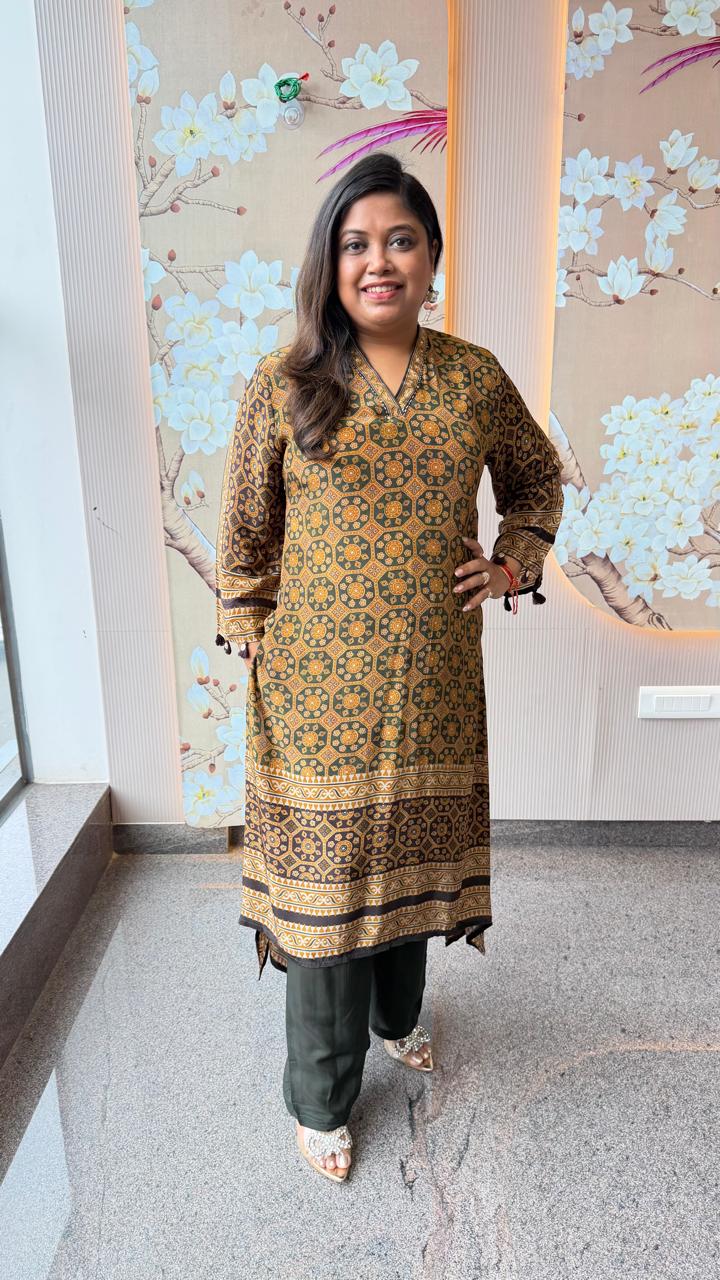Natural crepe designer co ord in green