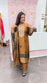 Gold n black premium gaji silk lining suit set ( true to size )