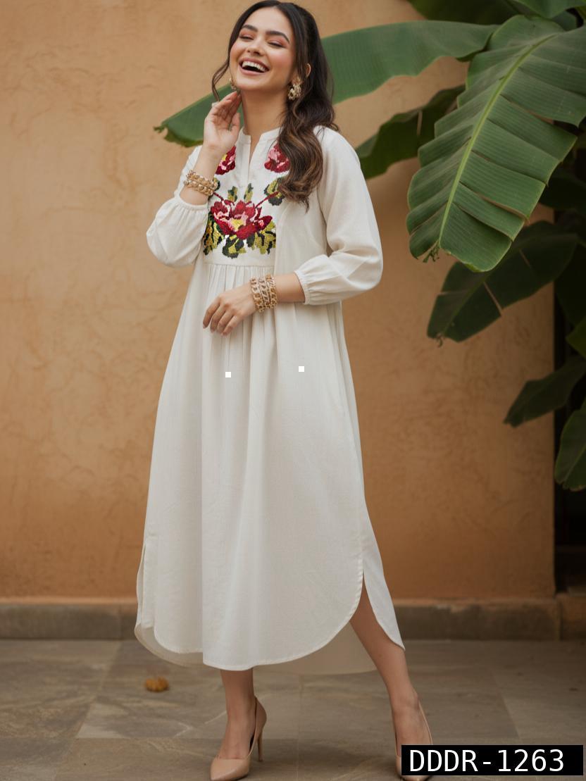 Smart cotton embroidered dress