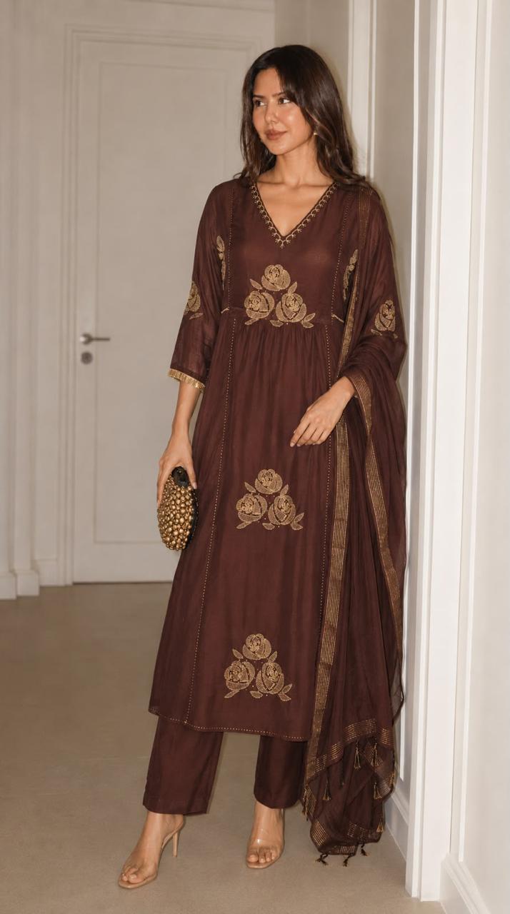 Premium Mul chanderi with antique gold suit set