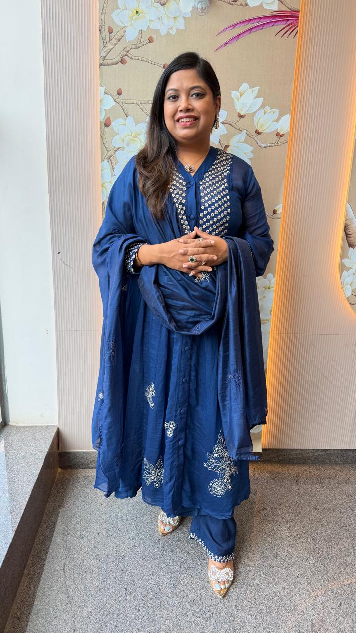 Pure Banarasi Mul chanderi with zari detailing suit set in n blue