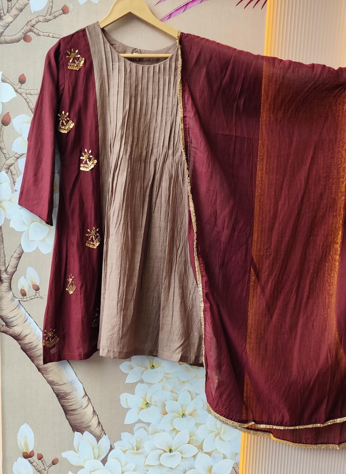 Pure Banarasi Mul chanderi lining in two tone