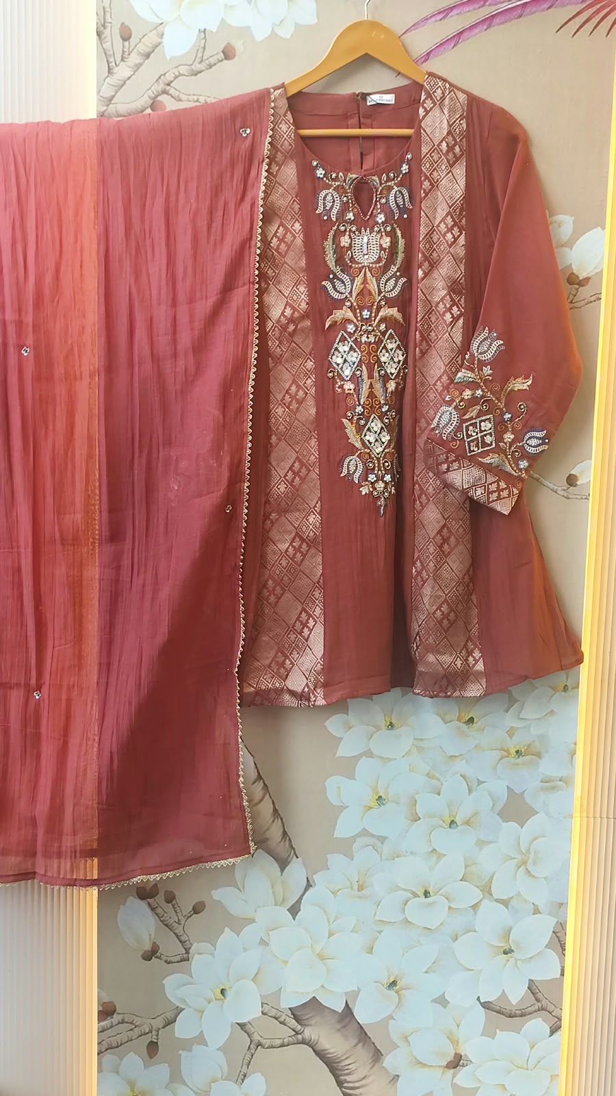 Pretty Mul chanderi brocade suit set in onion pink
