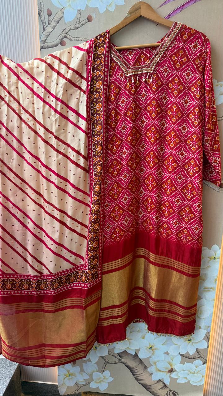Russia silk lakri patta mul lining suit set in red ( true to size )