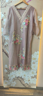 Pretty tissue applique work suit set