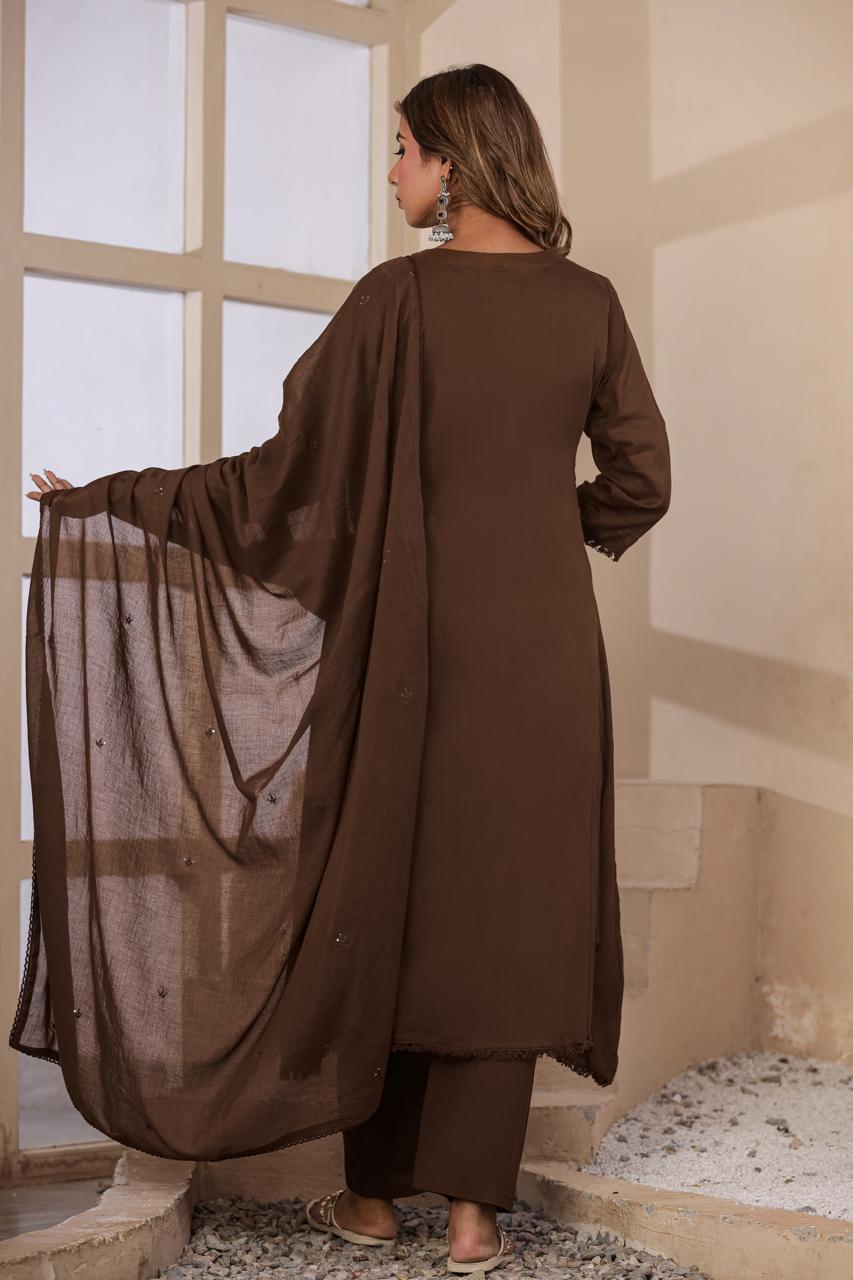 Pretty Mul cotton embroidered in brownFull suit set