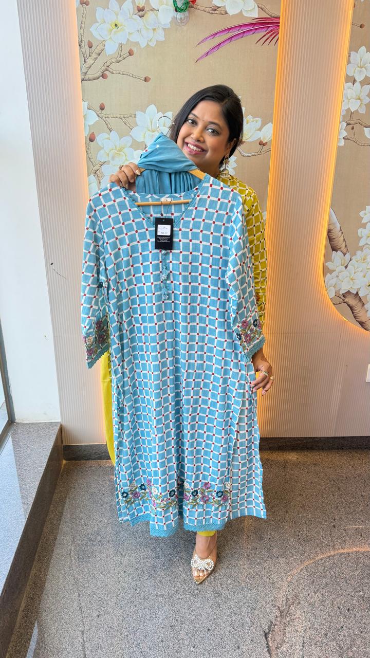 Gorgeous chequered full suit set with embroidery on sleeves and Daman in blue