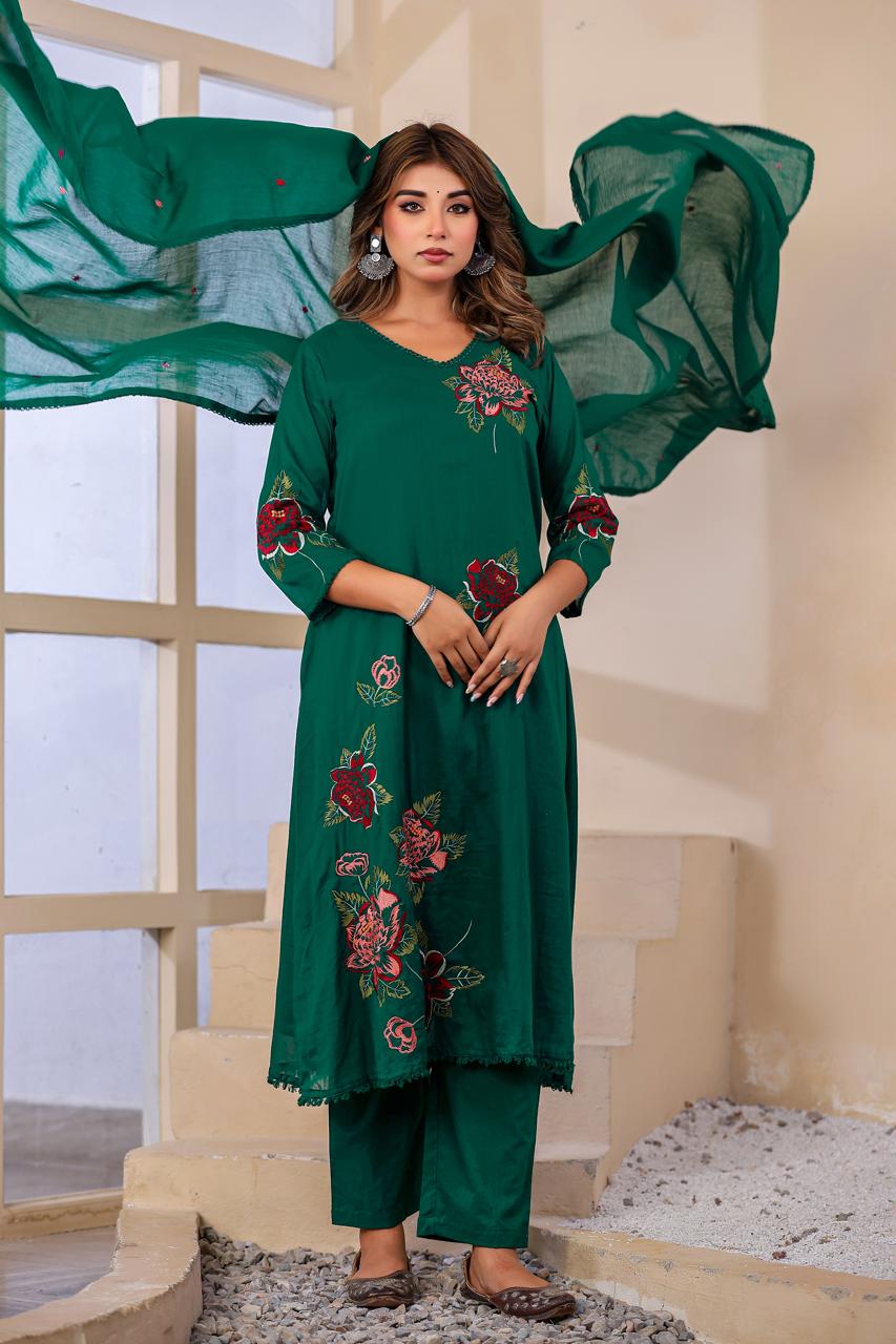 Pure Mul cotton embroidered in green