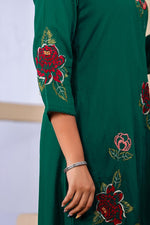 Pure Mul cotton embroidered in green