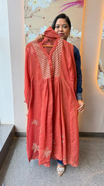 Pure Banarasi Mul chanderi with zari detailing suit set in peach