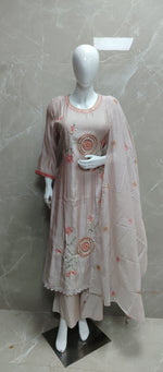 Wow Mul chanderi hand work suit set