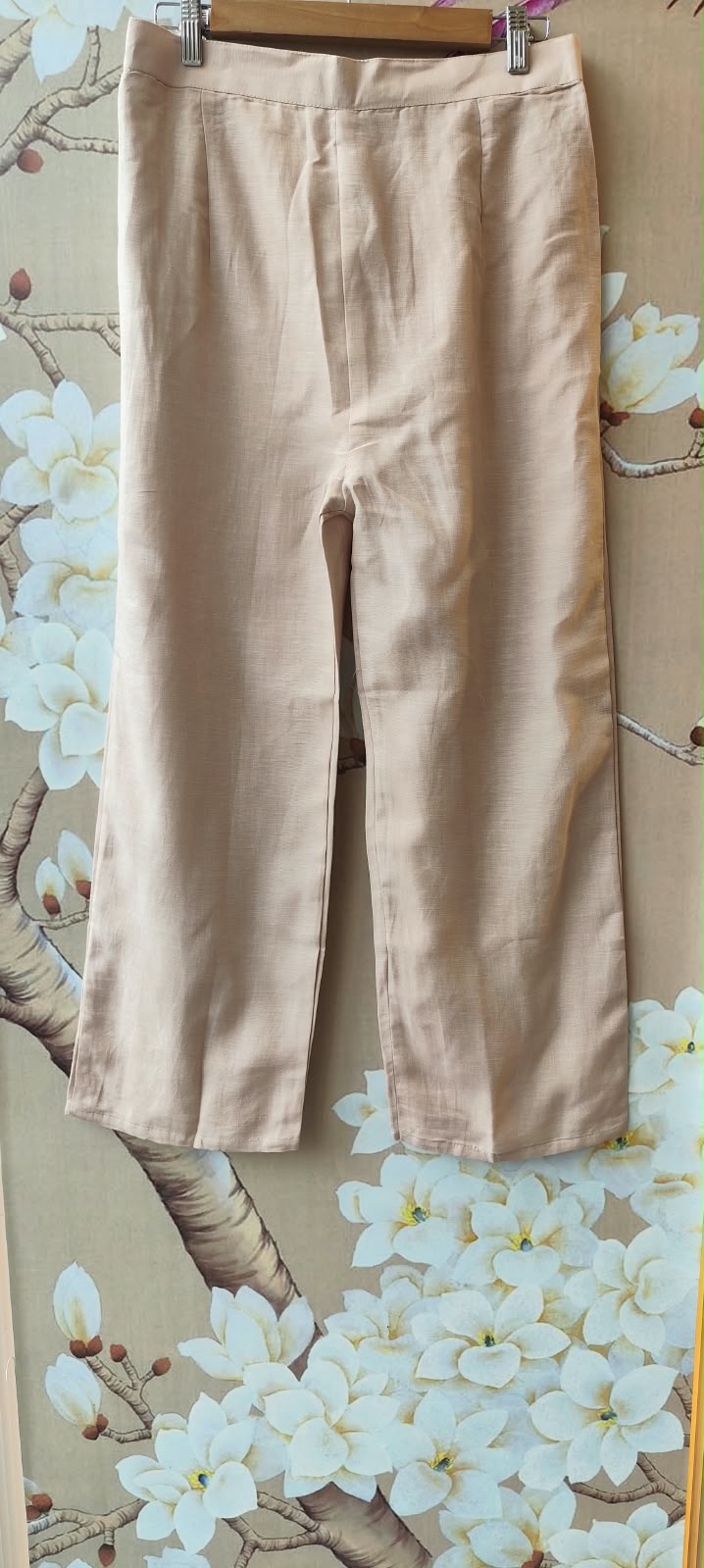 Premium Mul chanderi with front n back embroidery paired with linen pants attached inner