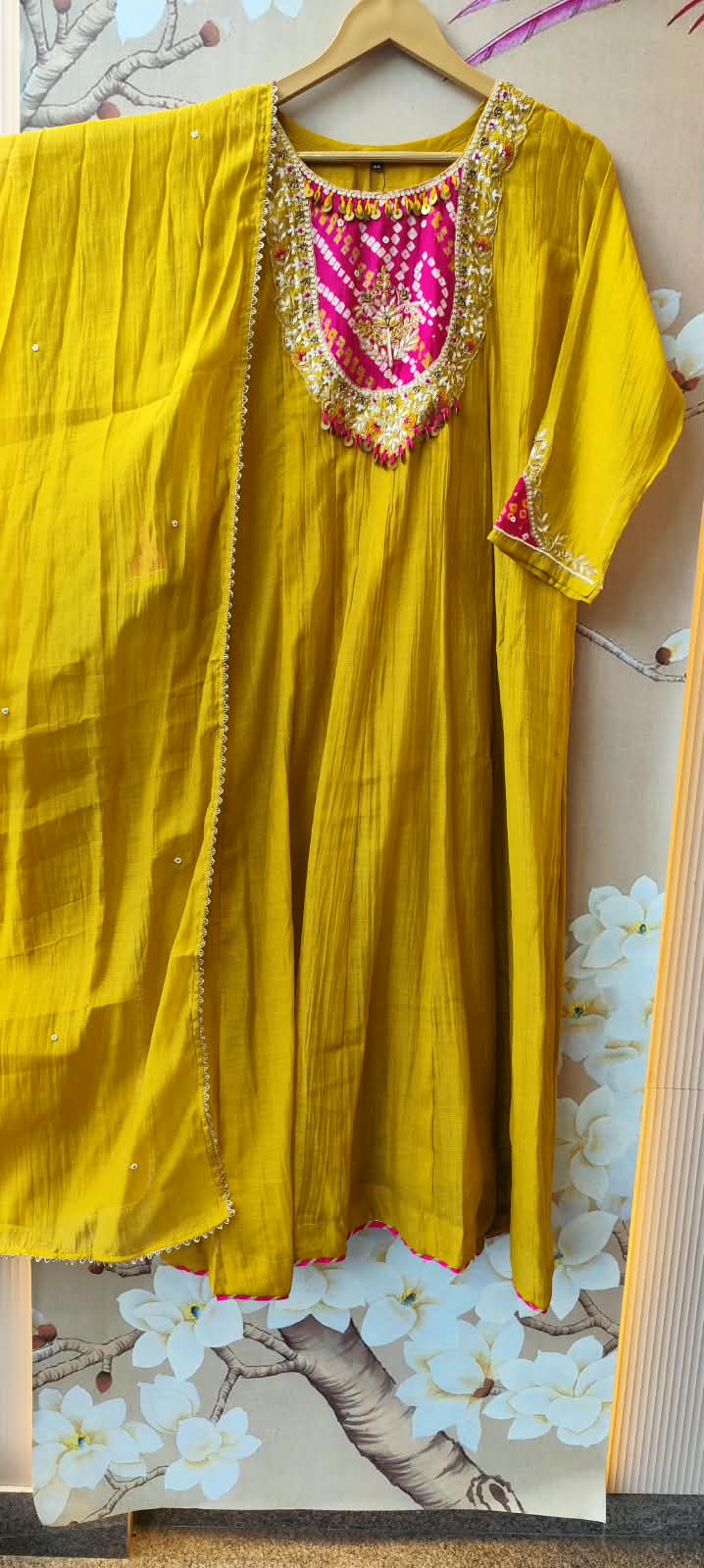 Premium Mul chanderi with bandhani detailing suit set in yellow