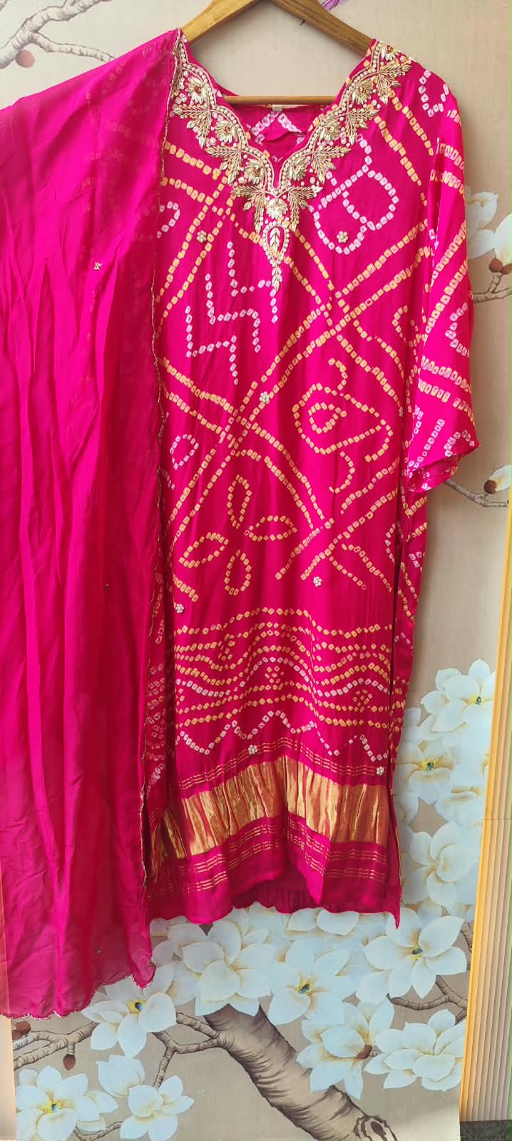 Pretty ghatchola pink bandhani hand work suit set set