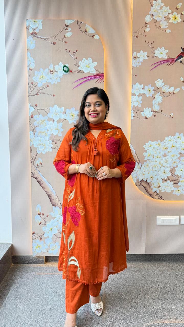 Super pretty applique work Mul cotton lining suit set