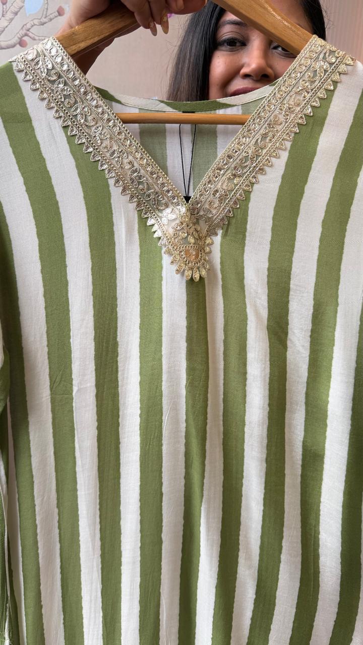 Super pretty Mul silk gotta lace detailing kurta pant in green
