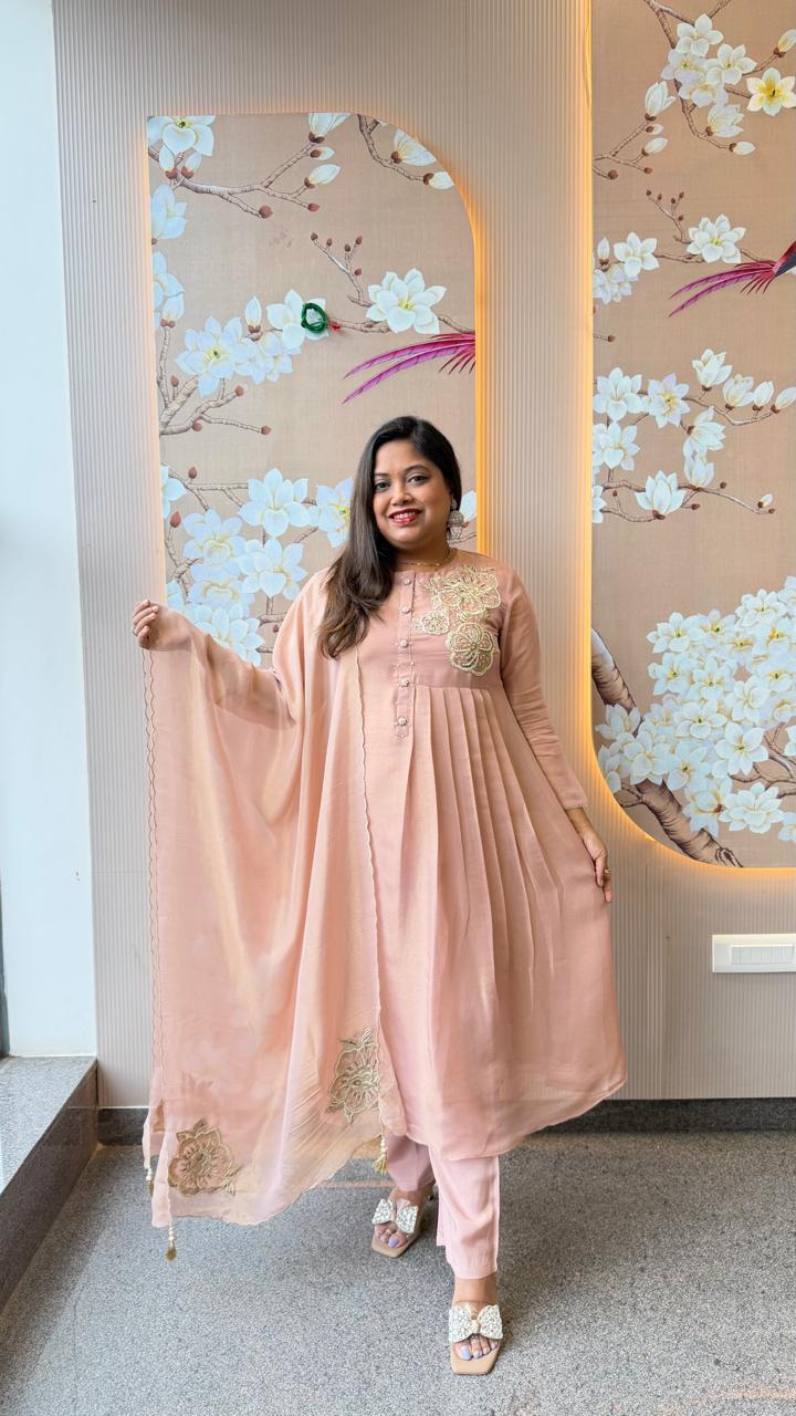 Premium tissue hand work suit set