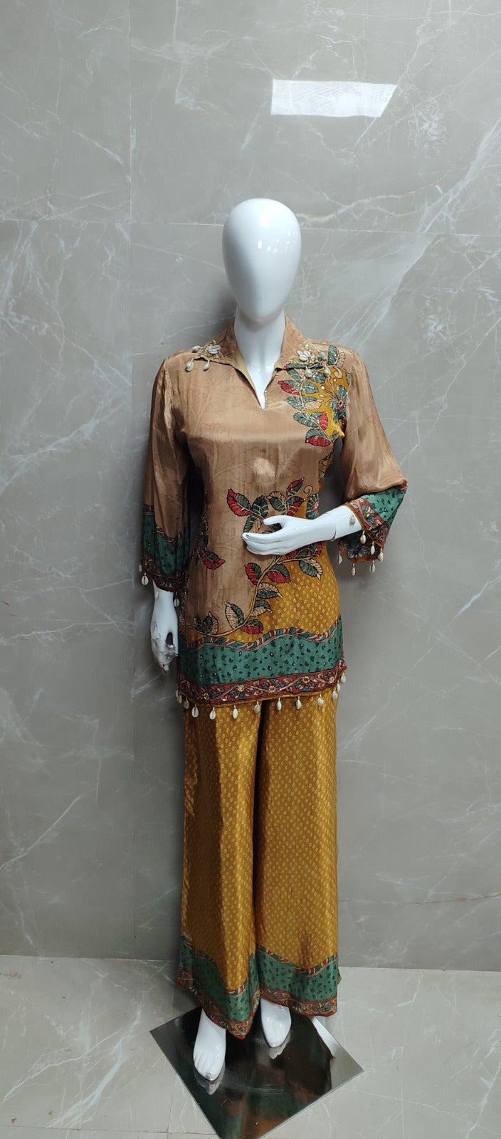 Super pretty Kalamkari co ord in yellow with lining heavily embellished