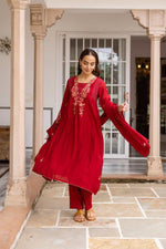 Pretty Modale embroidered suit set in red with Mul lining