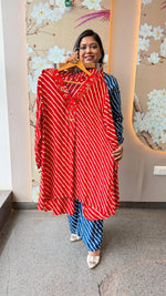 Pretty crepe silk with pocket in red