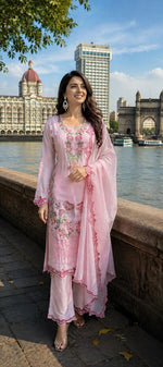 Pretty orgenza embroidered true to size suit set in pink