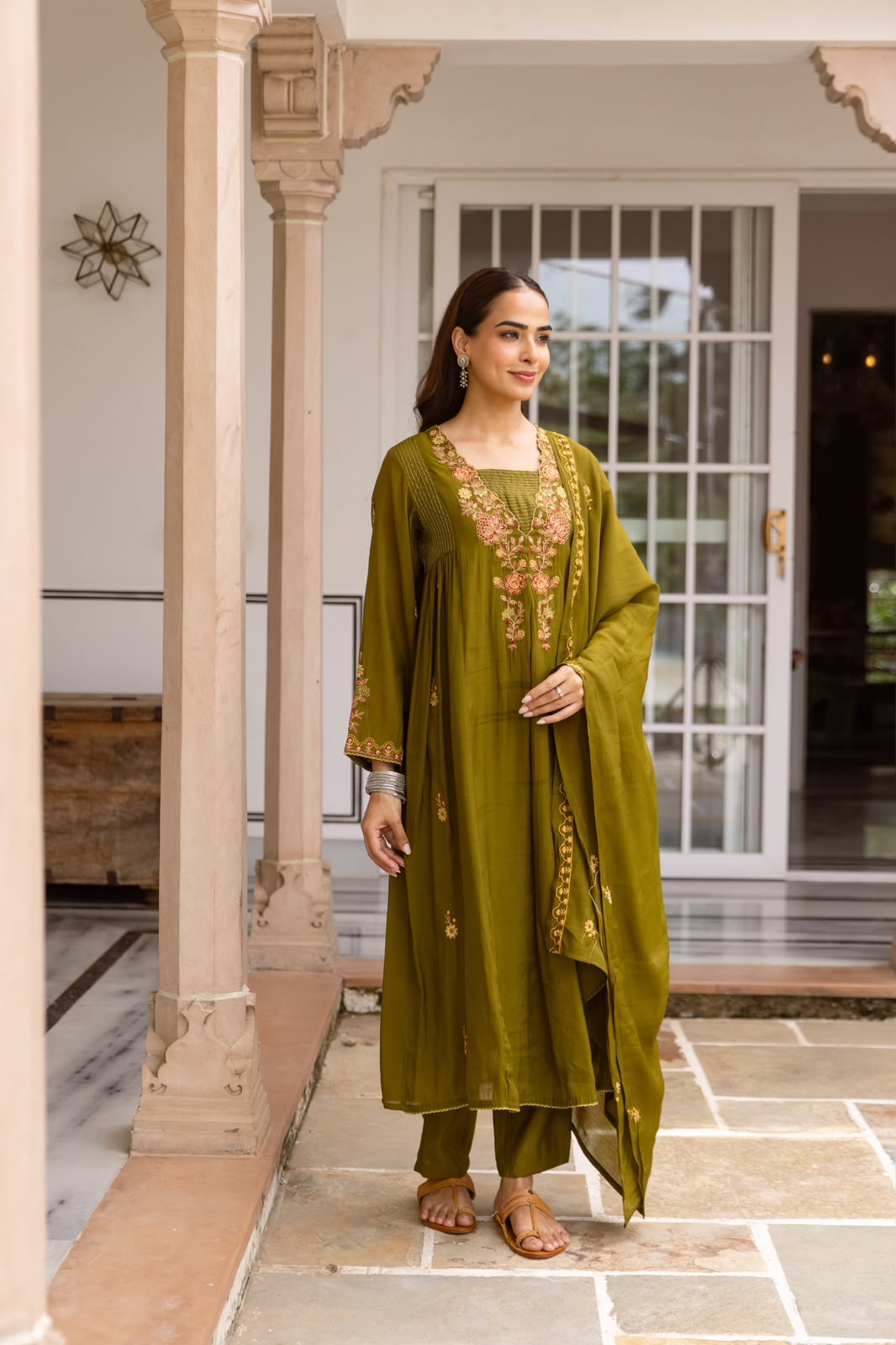 Pretty Modale embroidered suit set in olive with Mul lining