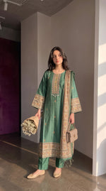 Super pretty linen chanderi green suit set