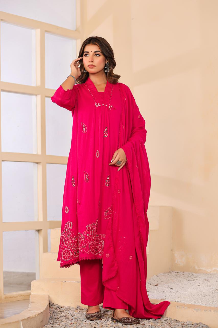 Pure Mul cotton paisley embroidered suit set in pink