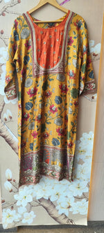 Pretty Russian silk Kalamkari true to size suit set