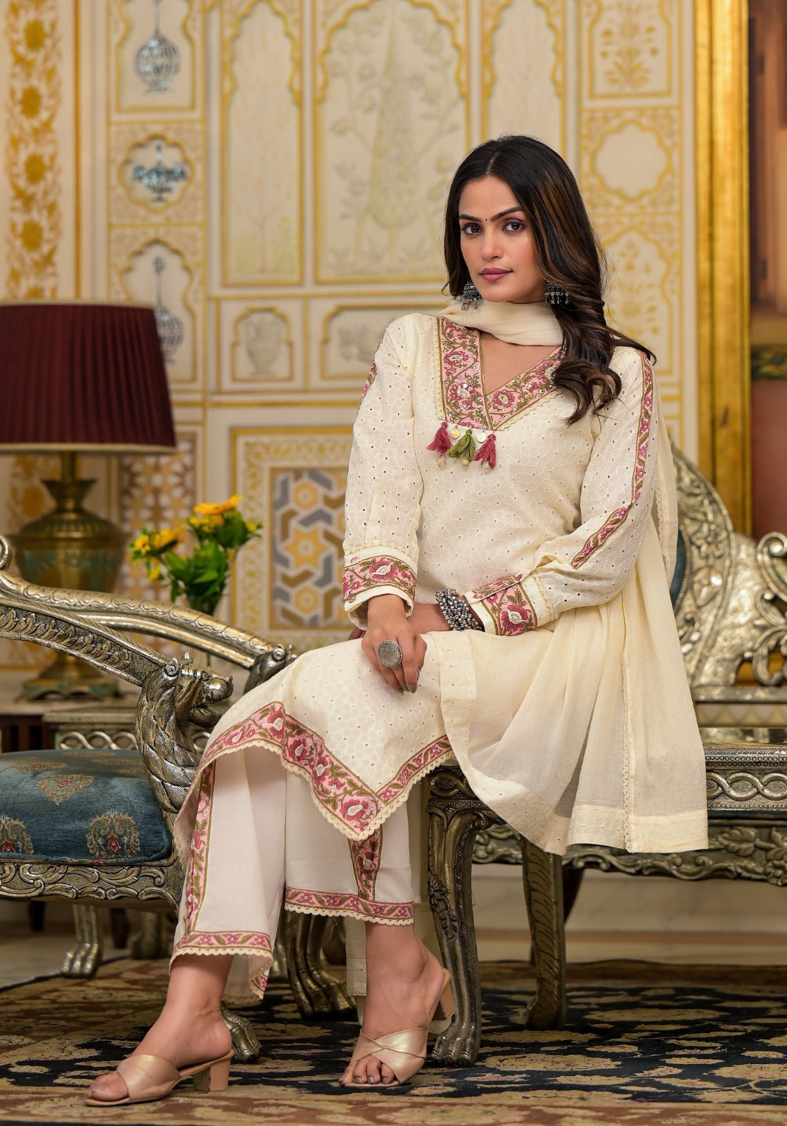 Stunning shifli suit to amp up your style game