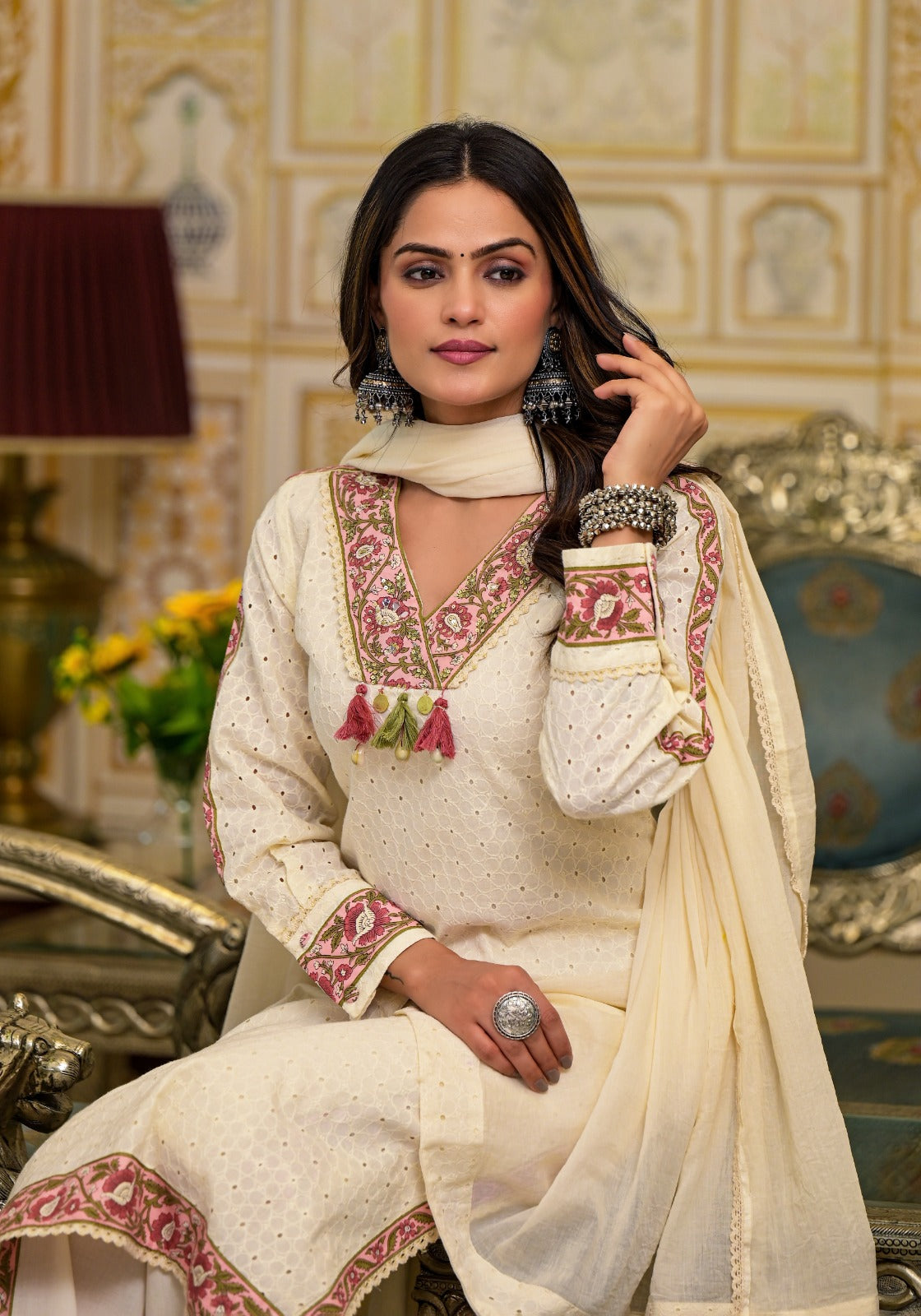 Stunning shifli suit to amp up your style game