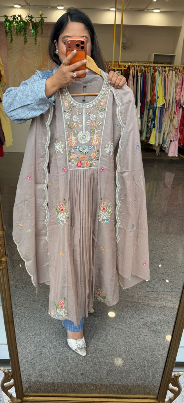 Super elegant Mul chanderi with pearl detailing full suit set