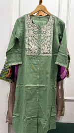 Cotton embroidered kurta pant in green