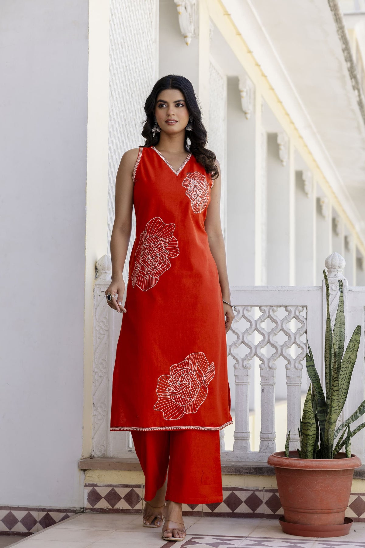 Smart sleeveless embroidered kurta pant in rust