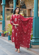 Pure cotton embroidery suit set in red