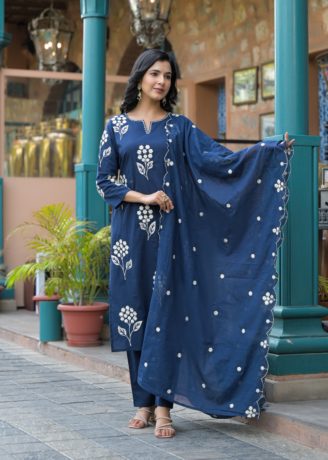 Pure cotton embroidery suit set in blue