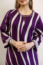 Super pretty slub cotton stripes design with four pocket kurta pant in purple