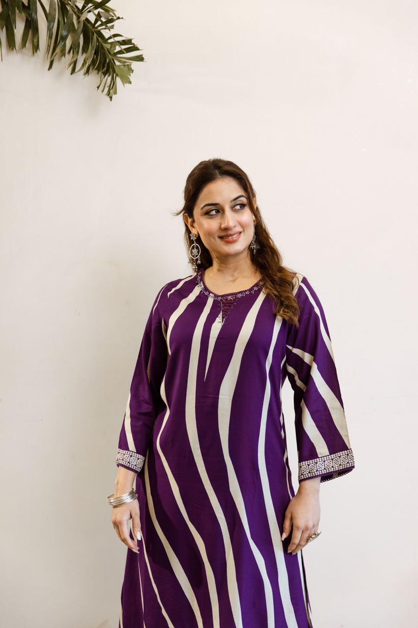 Super pretty slub cotton stripes design with four pocket kurta pant in purple