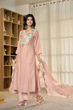 Premium Mul Chanderi appliqué work suit set in pink